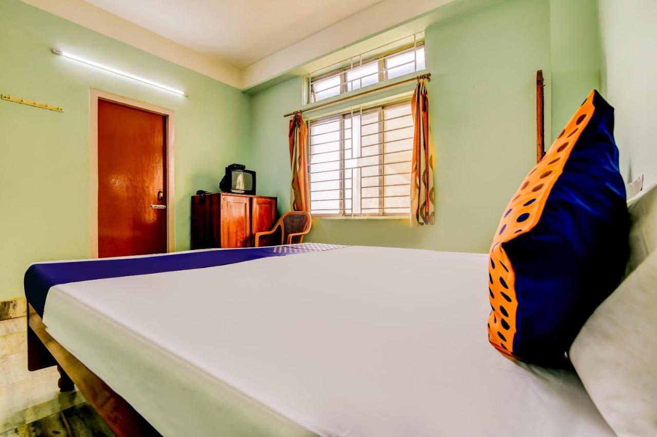 Oyo 63538 Hotel Lotus 1 Khanapara Номер фото