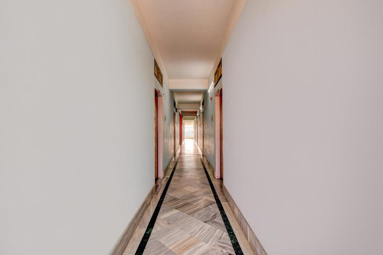 Oyo 63538 Hotel Lotus 1 Khanapara Экстерьер фото
