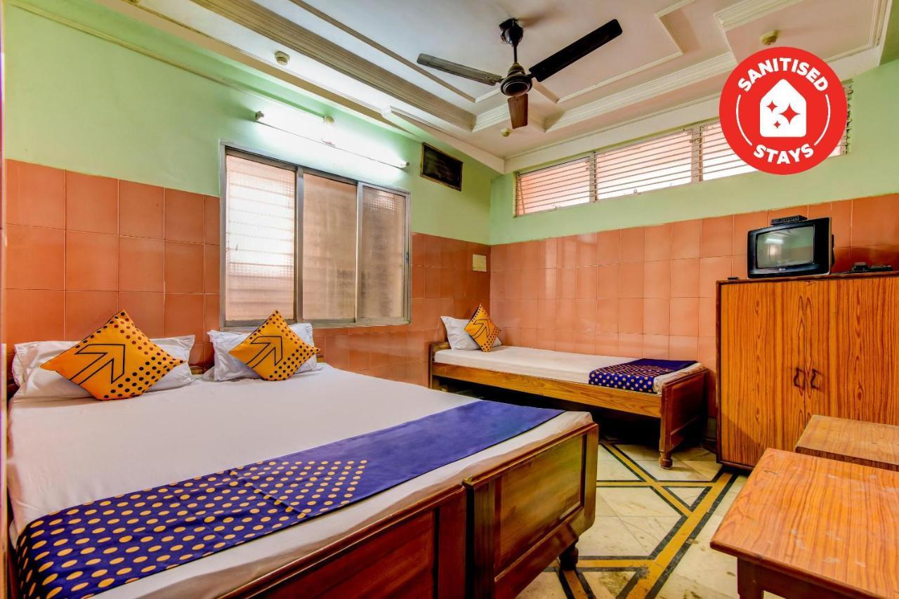 Oyo 63538 Hotel Lotus 1 Khanapara Экстерьер фото